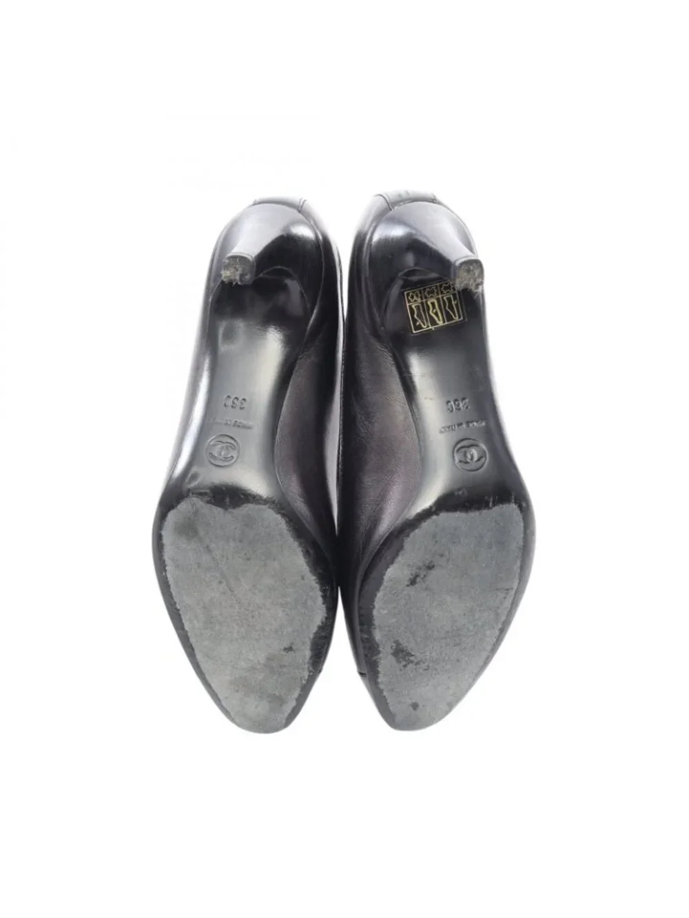 Chanel Pumps CC Logo Leather Patent Heels